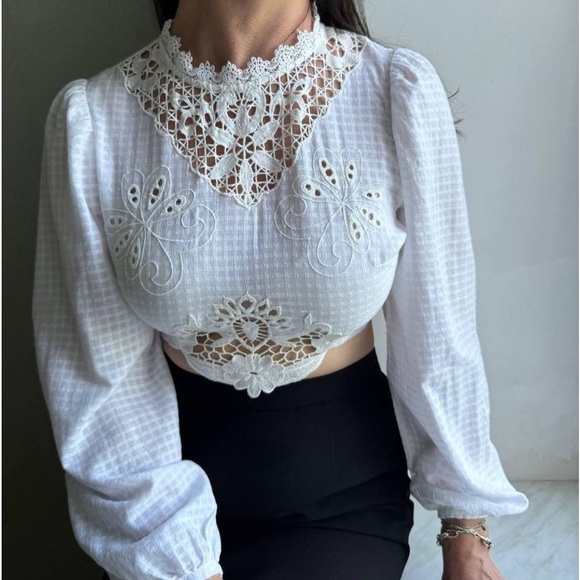 NWT Zara Embroidered Top - Picture 3 of 6